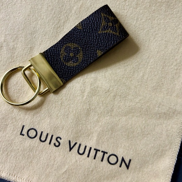 😍LV Keychain (from keepall 50 bag) - Picture 6 of 7